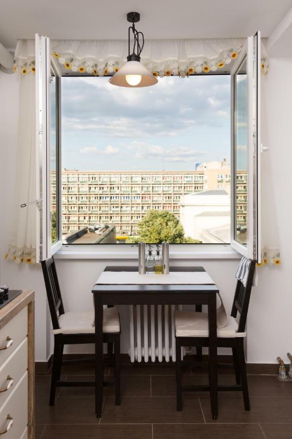 Central Luxury Flat With Terrace - Adela Accommodation - Ideal For Long Stays บูคาเรสต์ ภายนอก รูปภาพ
