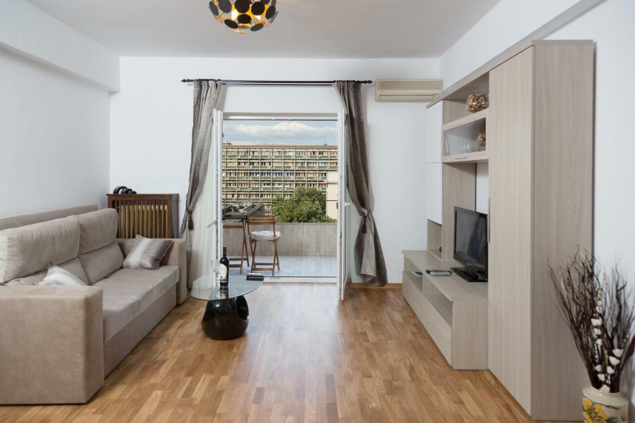 Central Luxury Flat With Terrace - Adela Accommodation - Ideal For Long Stays บูคาเรสต์ ภายนอก รูปภาพ