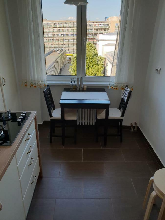 Central Luxury Flat With Terrace - Adela Accommodation - Ideal For Long Stays บูคาเรสต์ ภายนอก รูปภาพ